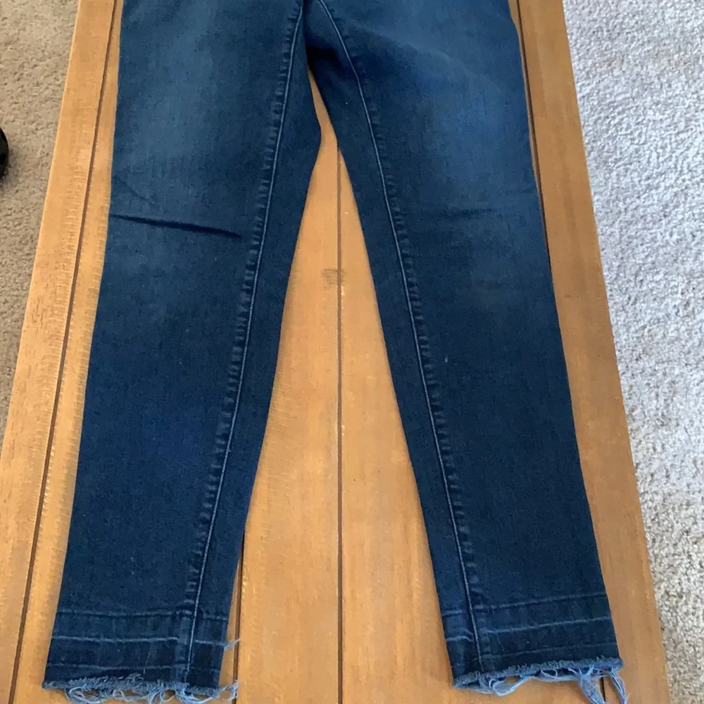 Jeans - Picture 3 of 4